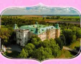 Pałac w Rydzynie, otoczony zielenią, zaprasza na niezapomniane wydarzenia. Malownicze krajobrazy i zabytkowa architektura tworzą wyjątkową atmosferę.